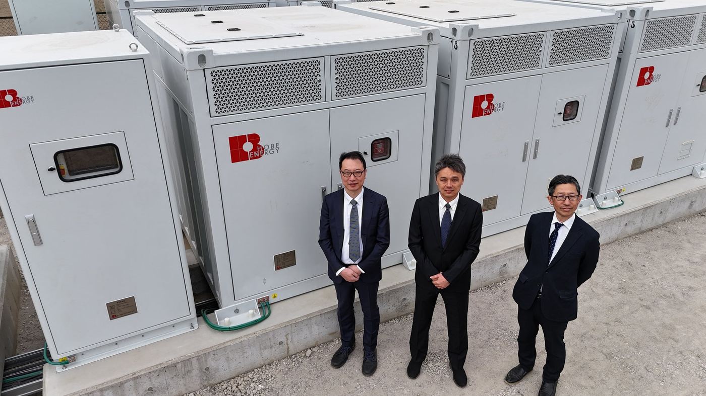 上奈良蓄電所 — HOBE ENERGY製 5ftコンパクト型統合蓄電システム